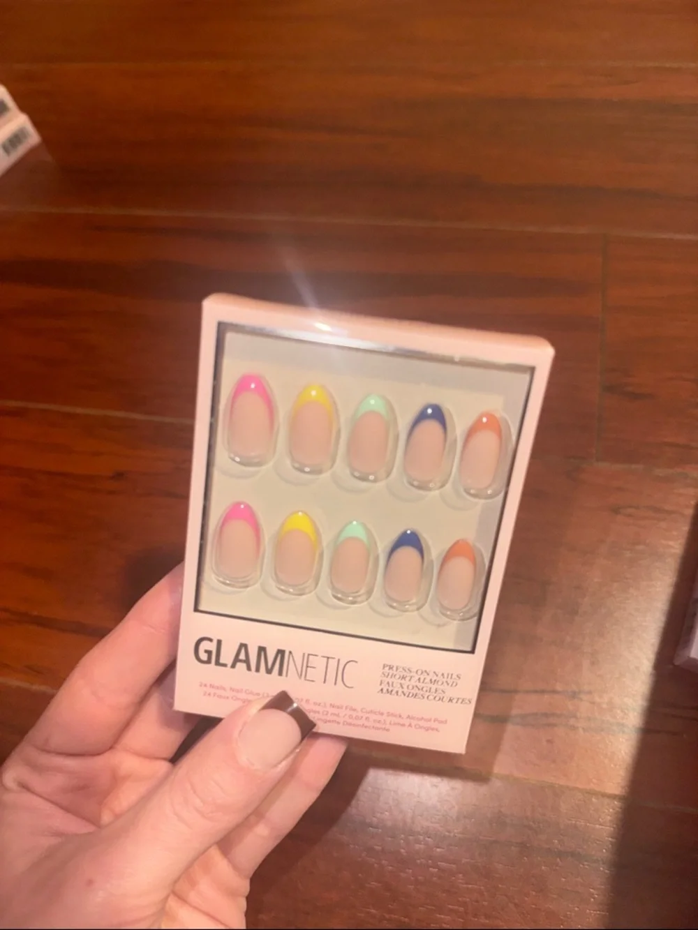 NIB GLAMNETIC nails - Picture 5 of 5